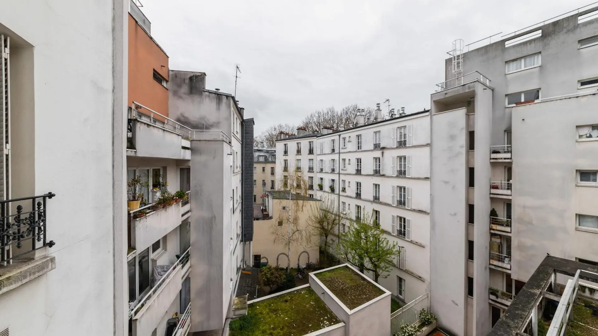 Jolie 2 Pieces Proche Metro - Paris 19 - 4P - Flat-Guest Apartment 0*,  France